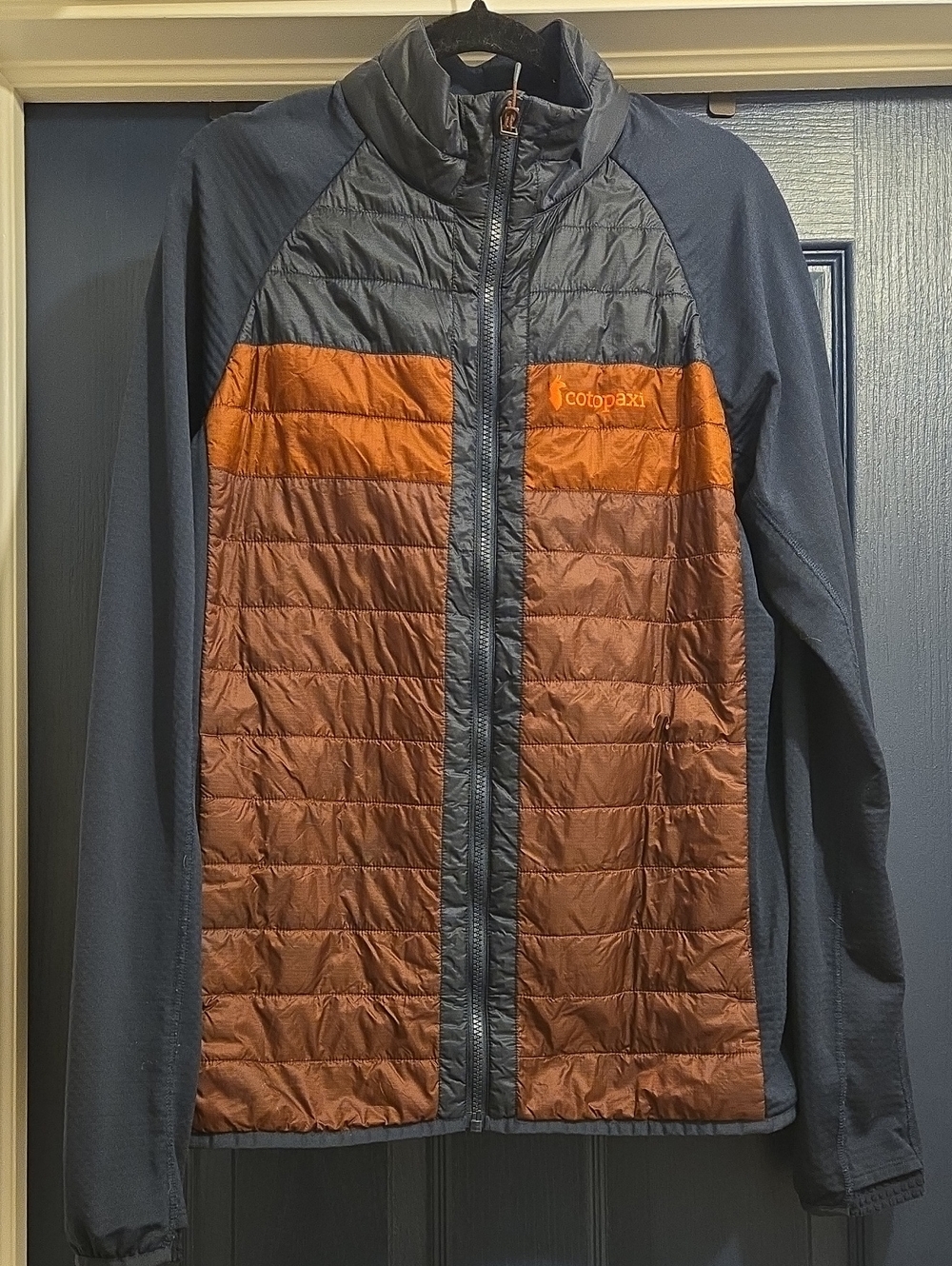 cotopaxi SMALL Navy & Rust Orange Men’s Hybrid Puffer Jacket